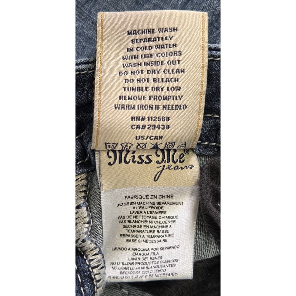 Miss Me Mid-rise Curvy Boot Size 30 Stretch Jeans - Picture 12 of 13